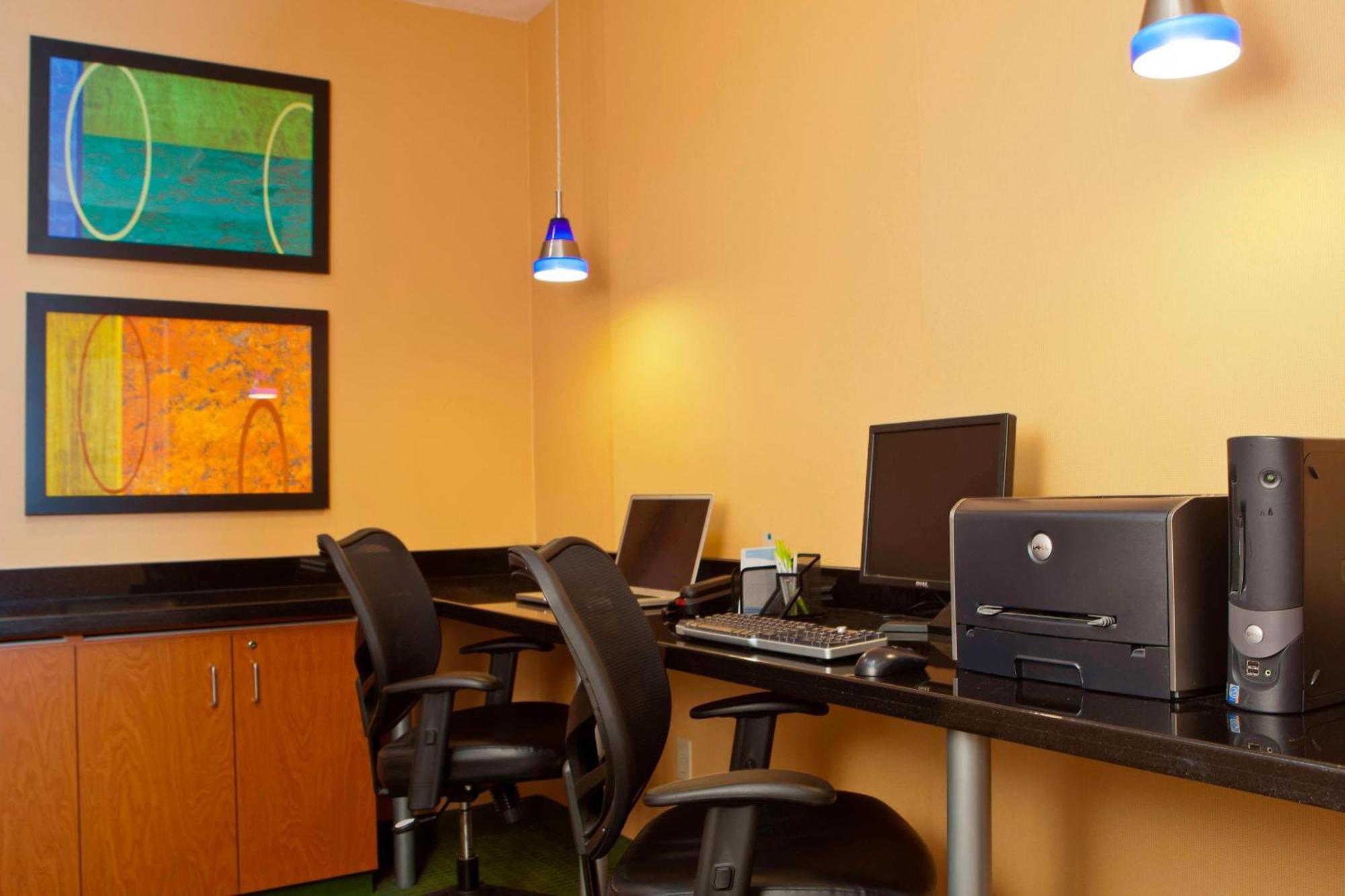 Fairfield Inn & Suites By Marriott Champaign Exteriör bild