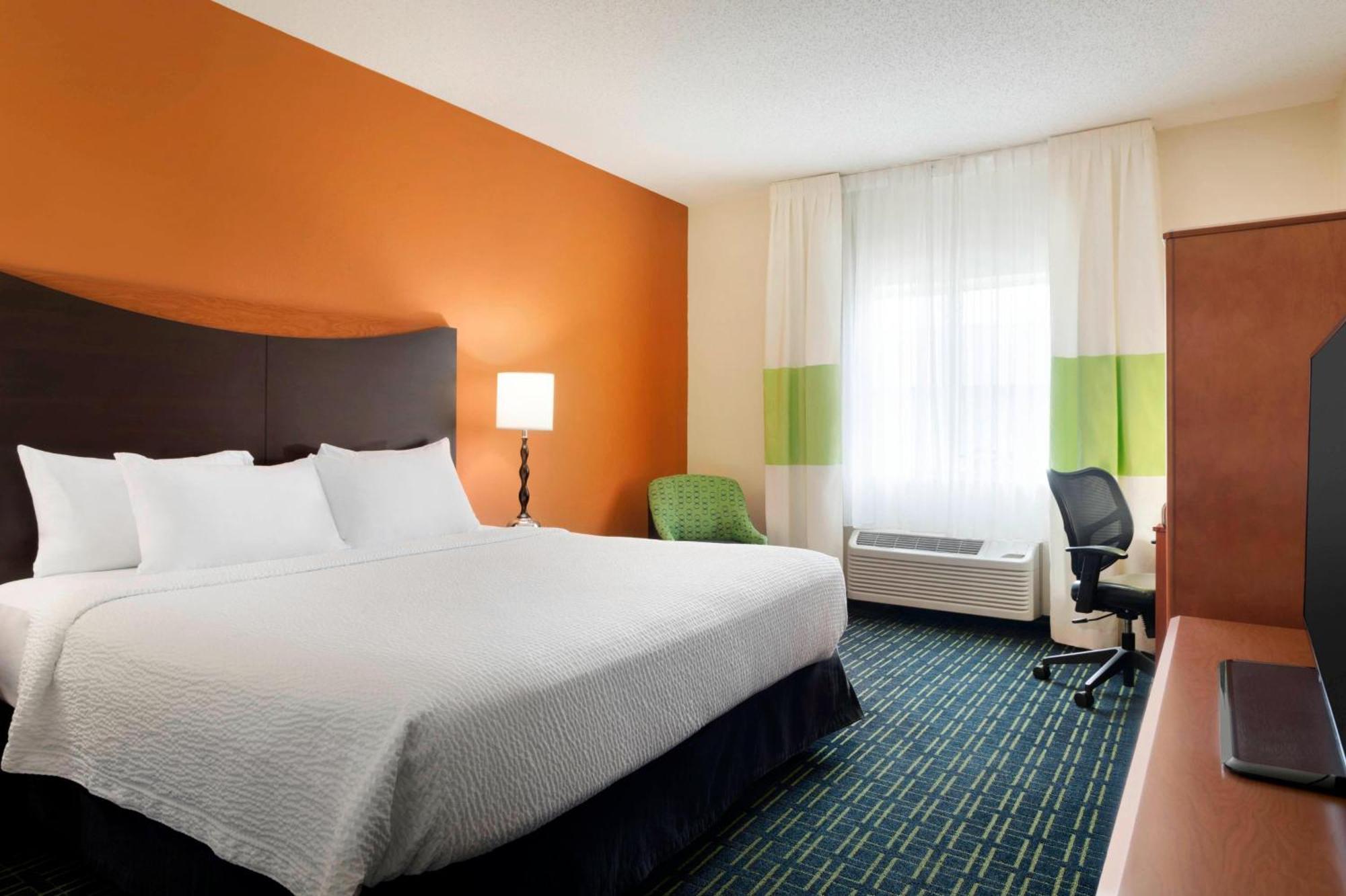 Fairfield Inn & Suites By Marriott Champaign Exteriör bild