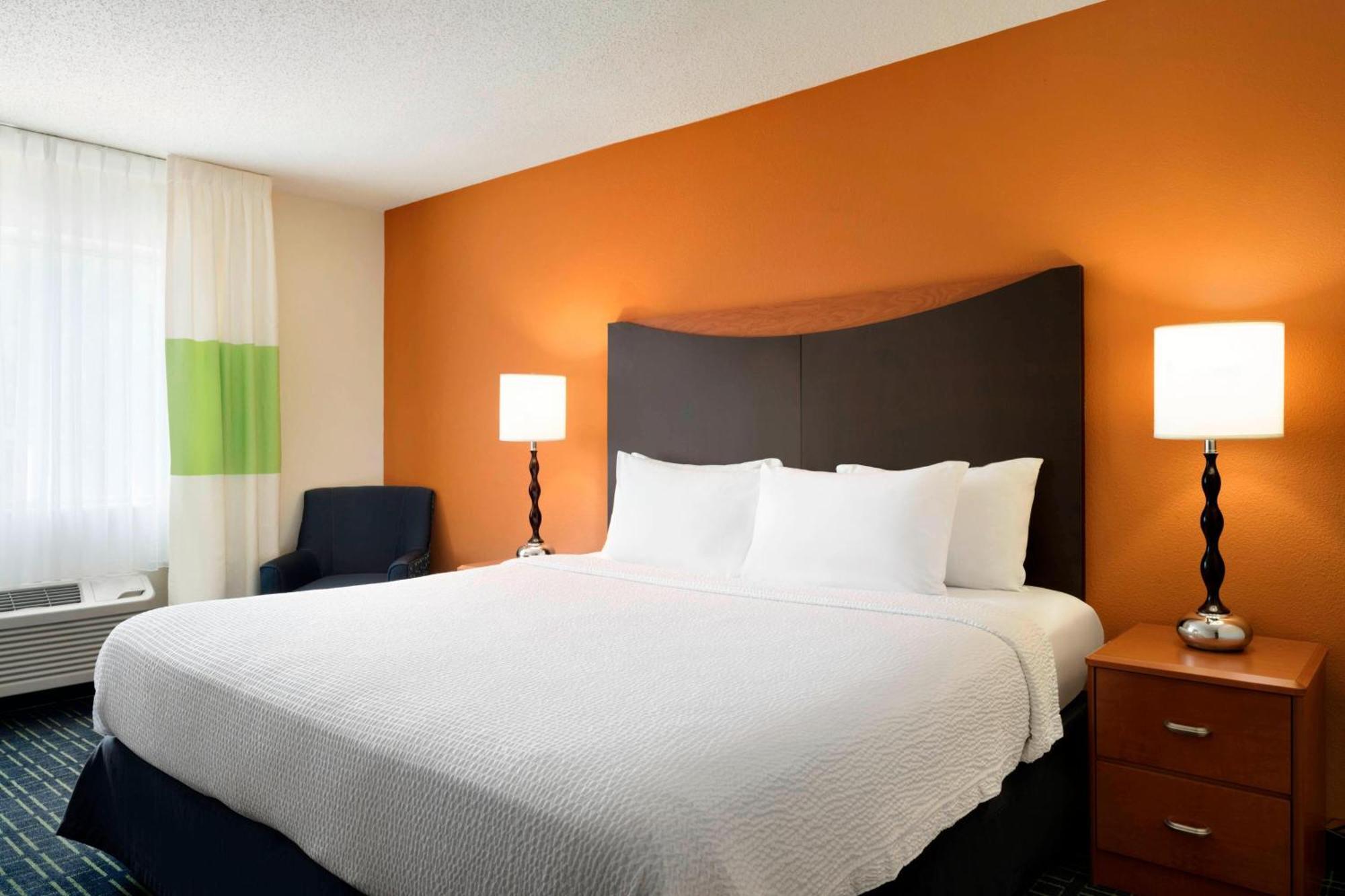 Fairfield Inn & Suites By Marriott Champaign Exteriör bild